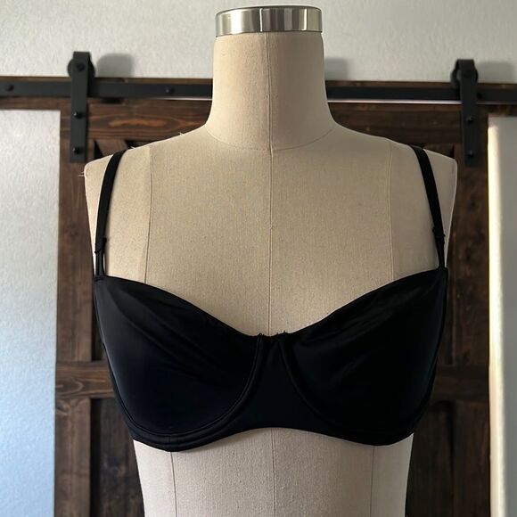 Victoria’s Secret Unpadded Push-Up bra adjustable straps Sz-34C - Picture 1 of 9